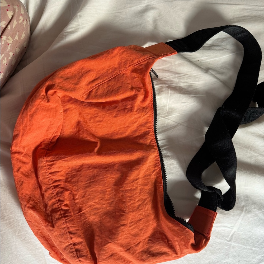 EUC BAGGU Crescent Bag in Nasturtium (I think?)